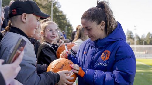 Kom Oranje (v) uitzwaaien op 28 juni op de KNVB Campus