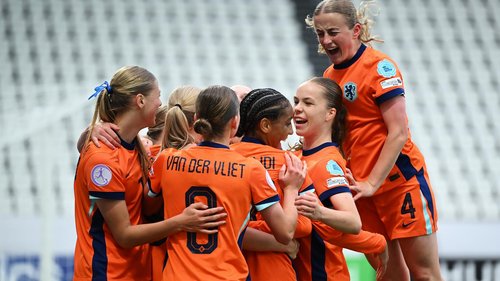 Halve finale EK én WK-ticket voor Onder 17 (v) na winst op Noorwegen