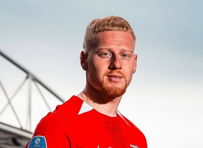 Tekst en uitleg over afwezigheid Mexx Meerdink bij Jong Oranje