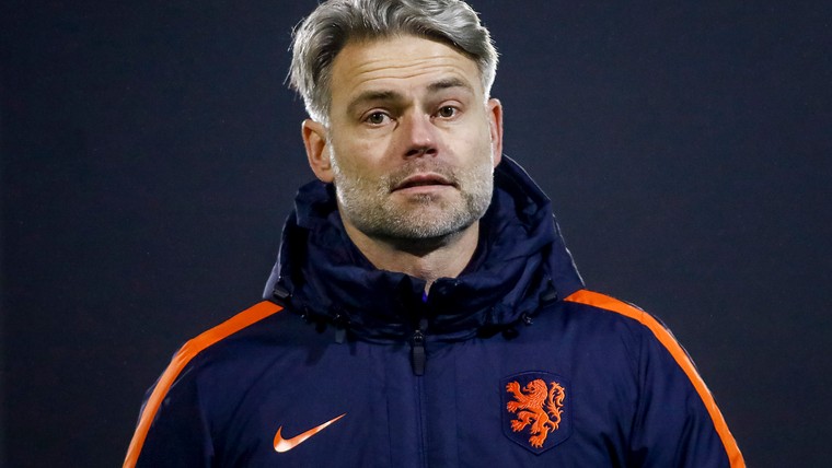 KNVB presenteert EK-selectie Oranje O19; Ajax, AZ en Feyenoord hofleverancier