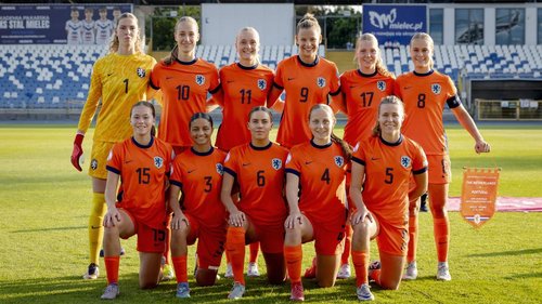 Oranje onder 19 (v) eindigt in de groepsfase van het EK na een nederlaag tegen Portugal.