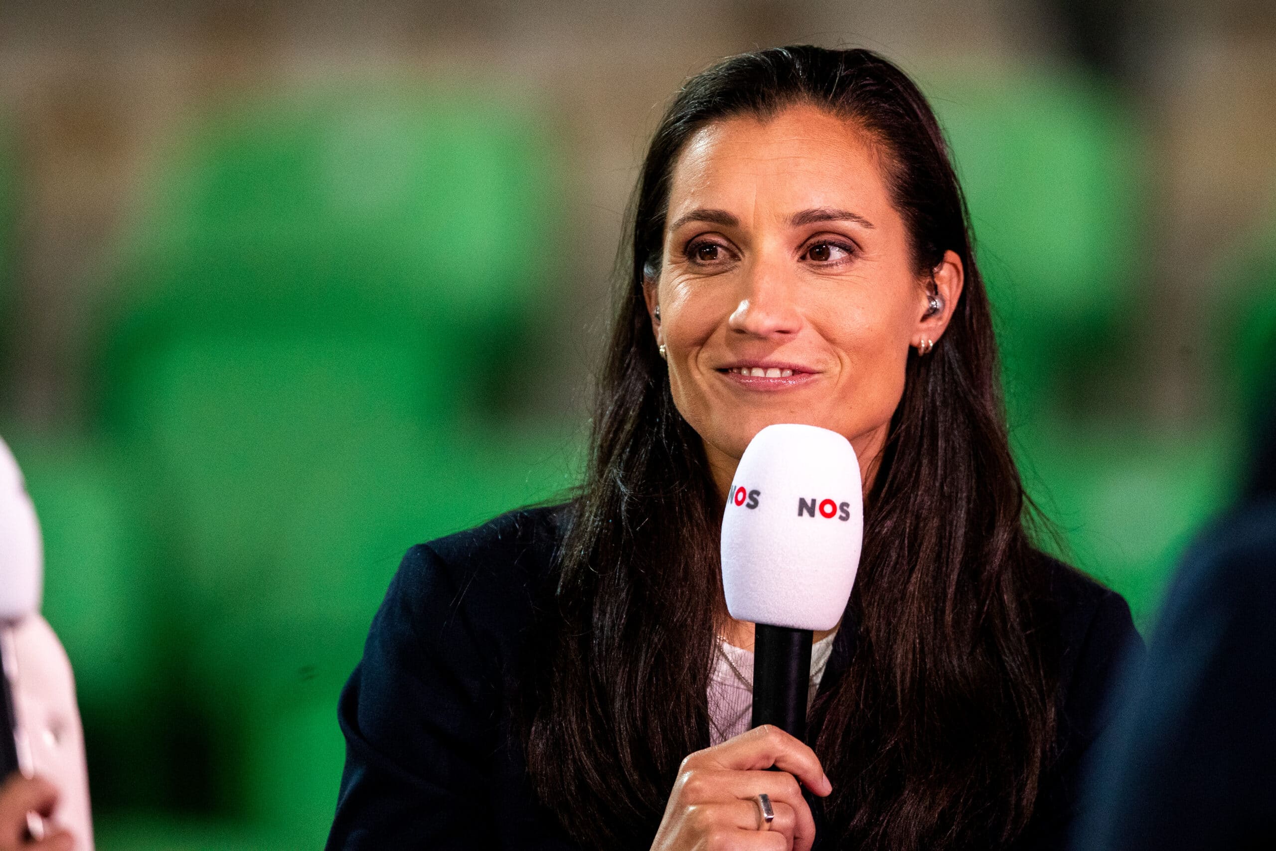 Leonne Stentler haalt hard uit naar KNVB