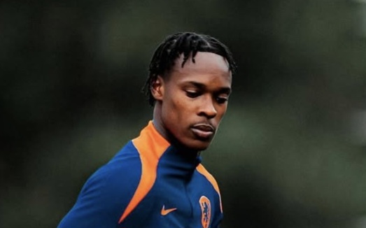 Ronald Koeman haalt Emmanuel Emegha bij Oranje