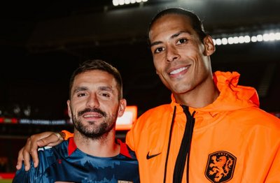 Virgil van Dijk kreeg mooi cadeau van Dušan Tadić