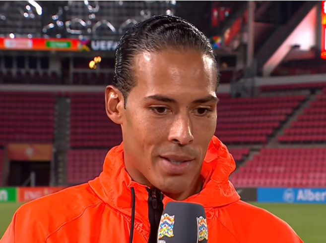 Virgil van Dijk en bondscoach Xavi na Nederland - Servië