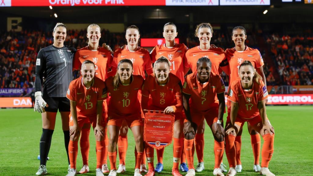 Oranje Vrouwen verslaan weer de Hongaarse Vrouwen